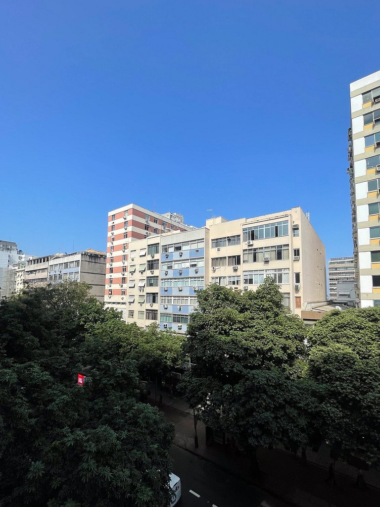 Two suites, two blocks from the beach.