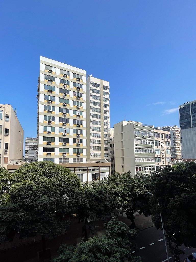 Duas Suítes, segunda quadra da praia