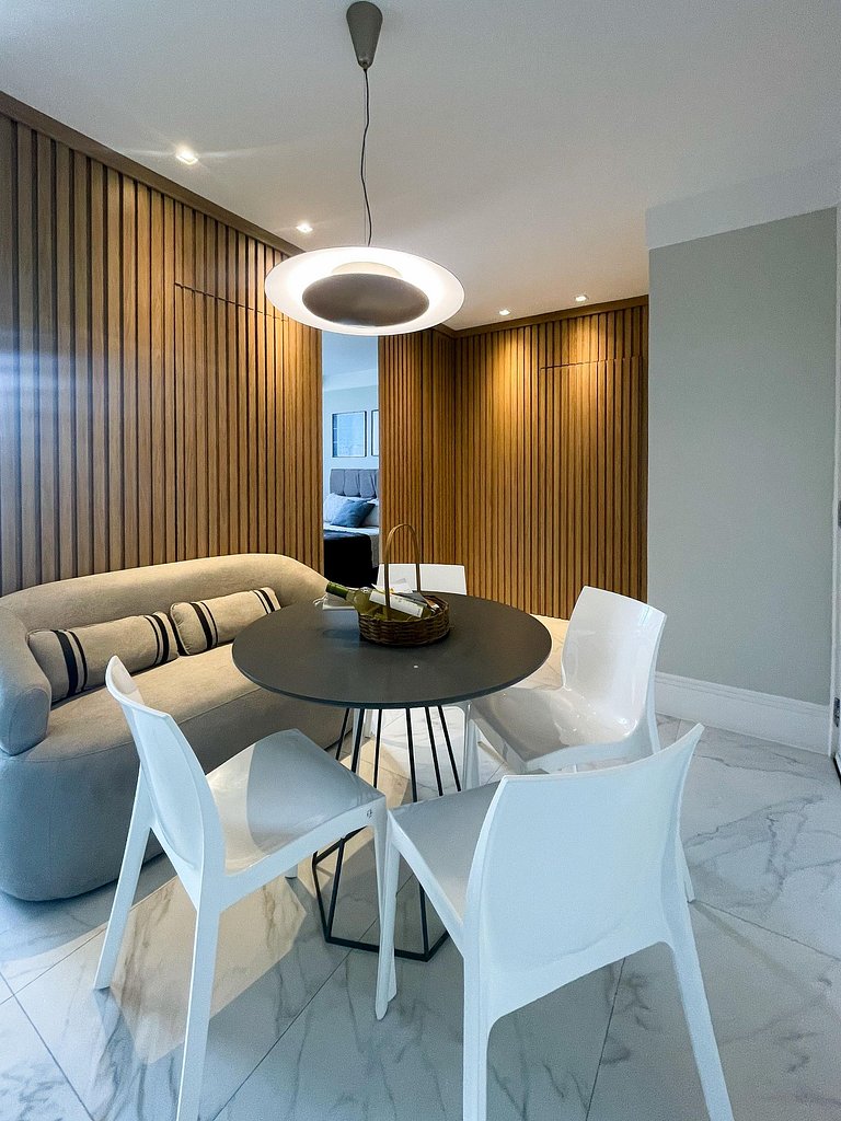 Lindo apartamento na segunda quadra da praia