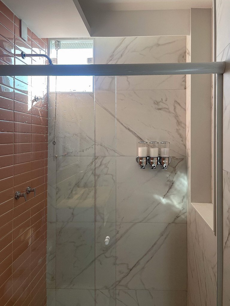 Lindo apartamento na segunda quadra da praia