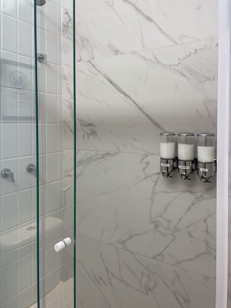 Lindo apartamento na segunda quadra da praia