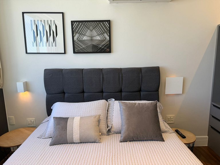 Two suites with stunning views of Ipanema