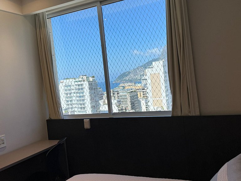 Two suites with stunning views of Ipanema