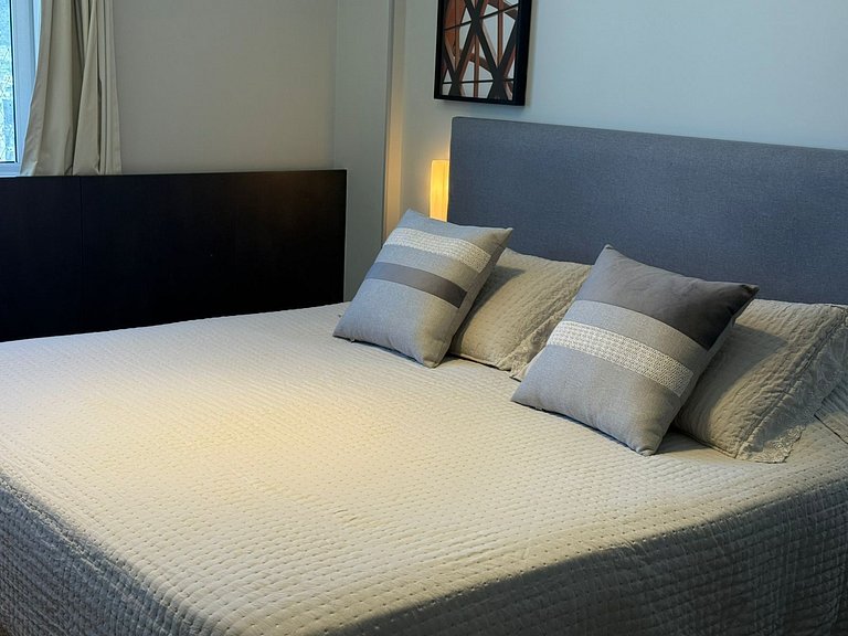 Two suites with stunning views of Ipanema