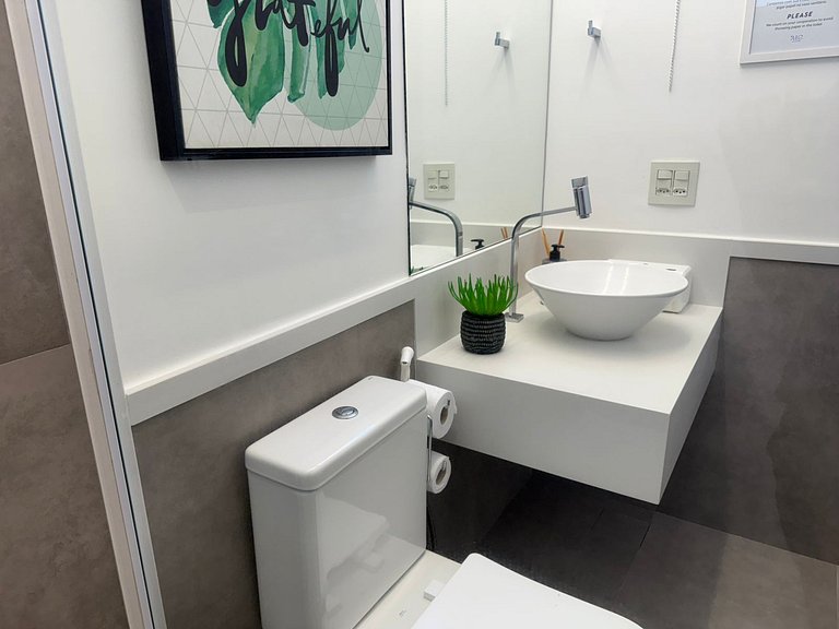 Two suites with stunning views of Ipanema