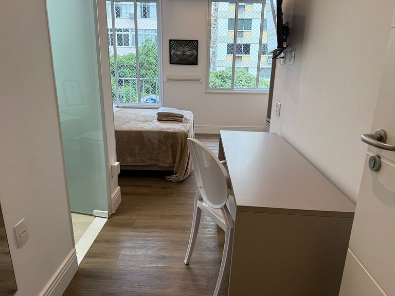 Three suites, two blocks from the beach.