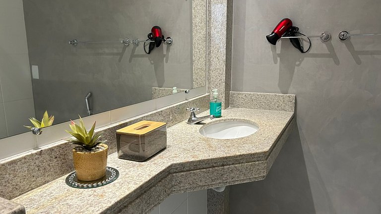 Posto 9, Ipanema 2 bedrooms with suite